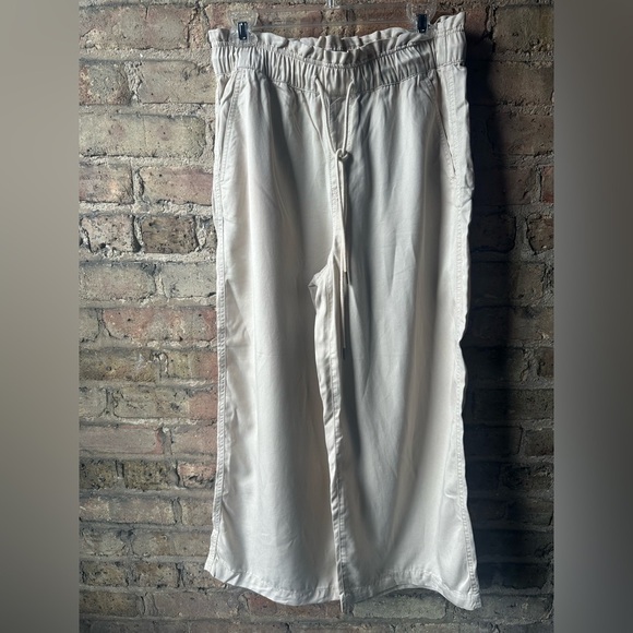 LOFT Cream Women's Joggers - Picture 1 of 6